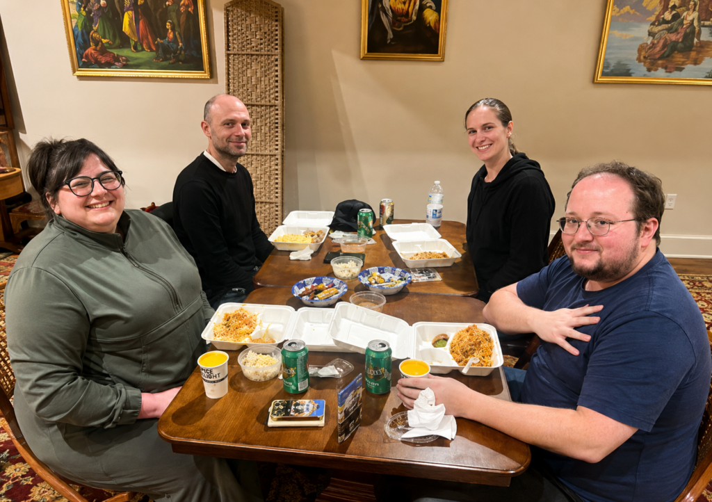spice-delight-indian-restaurant-customers